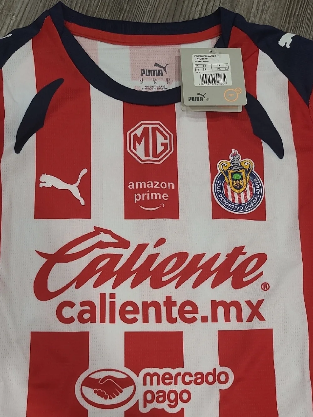 PUMA Guadalajara Soccer Jersey and Shorts Set Red White Navy Blue Size S - Picture 4 of 9